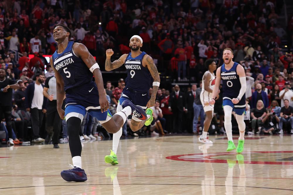 提前预约或 提前预约或